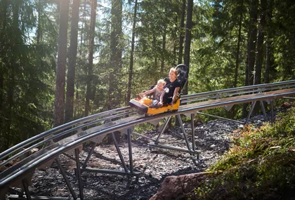 Feel the butterflies in your stomach when you go tobogganing on Isaberg